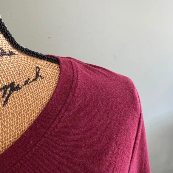 No Boundaries Womens Burgundy Long Sleeve Crew Neck T-Shirt Size XL 15-17 Maroon - Picture 4 of 4